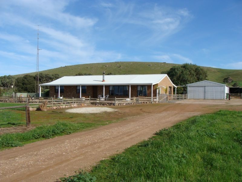 233 Lincoln Highway, Louth Bay SA 5607