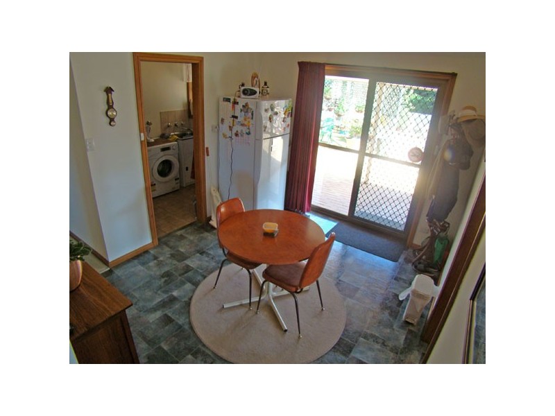 233 Lincoln Highway, Louth Bay SA 5607