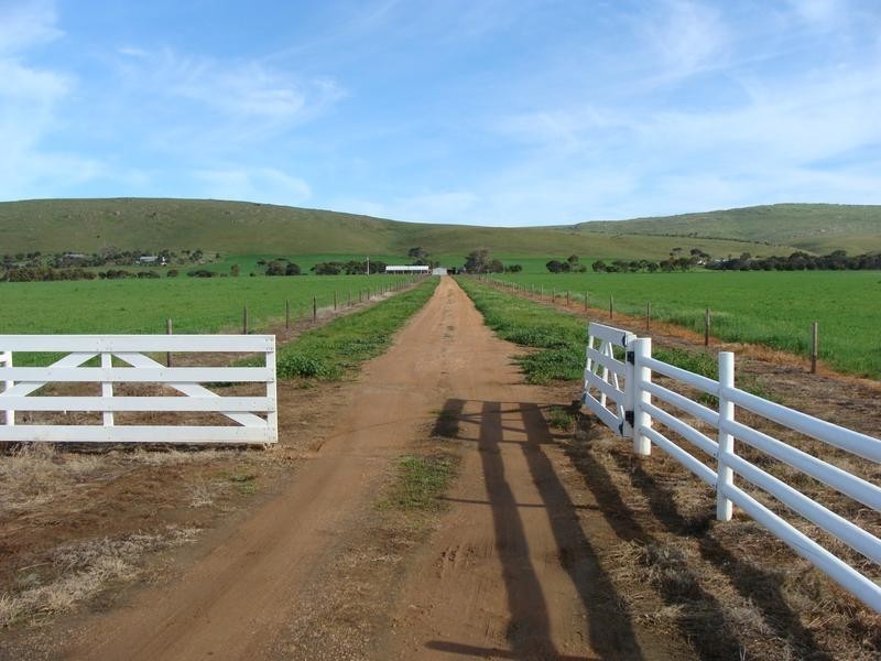 Lot 233, 233 Lincoln Highway, Louth Bay SA 5607