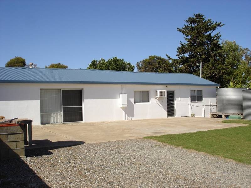4 Flinders Avenue, Coffin Bay SA 5607