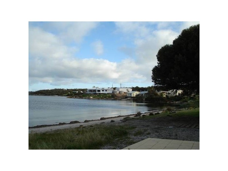478 Dolphin Drive, Mount Dutton Bay SA 5607