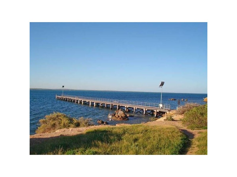 22 Central Street, Louth Bay SA 5607