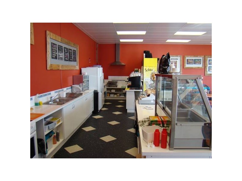 Shop 3, Port Plaza, Edinburgh Street, Port Lincoln SA 5606