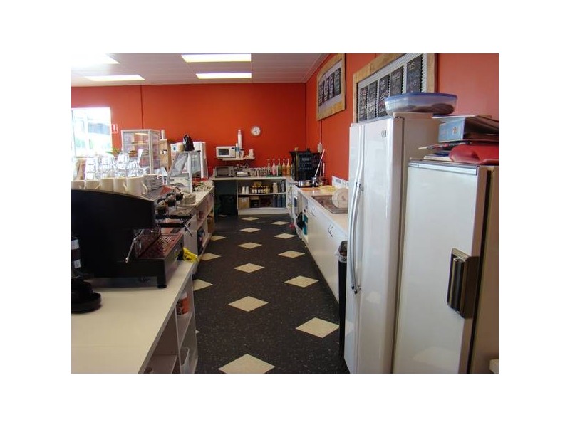 Shop 3, Port Plaza, Edinburgh Street, Port Lincoln SA 5606