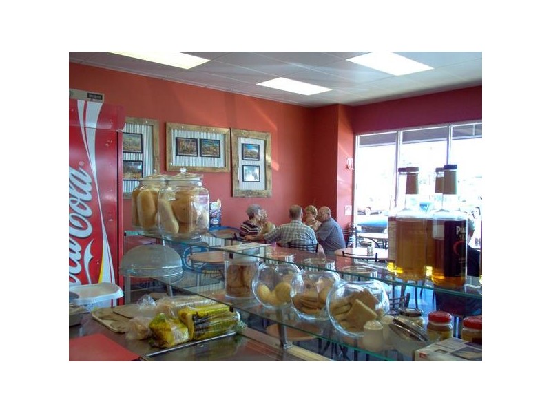 Shop 3, Port Plaza, Edinburgh Street, Port Lincoln SA 5606