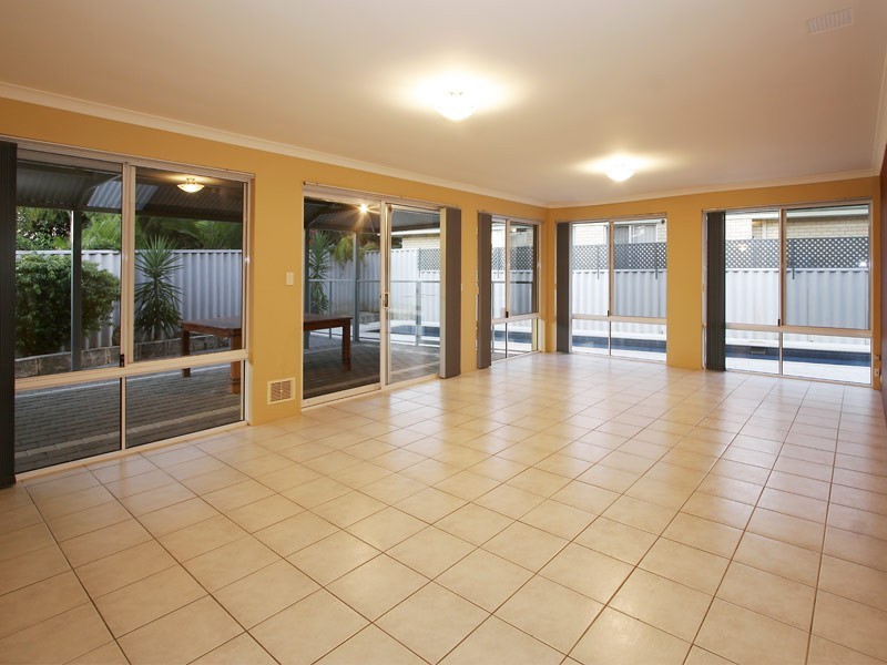 86 Windermere Circle, Joondalup WA 6027