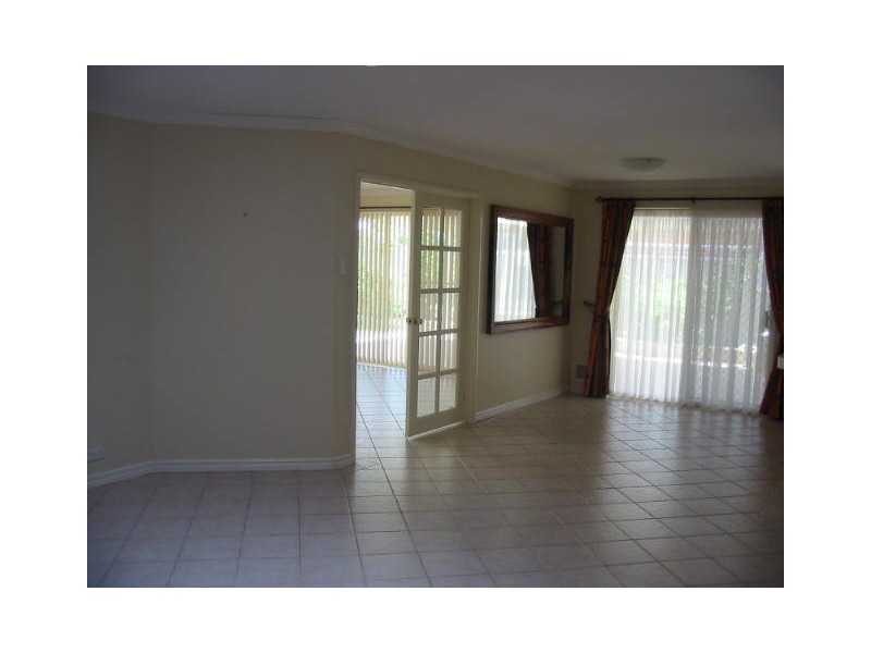 5 Miramare Blvde, Currambine WA 6028