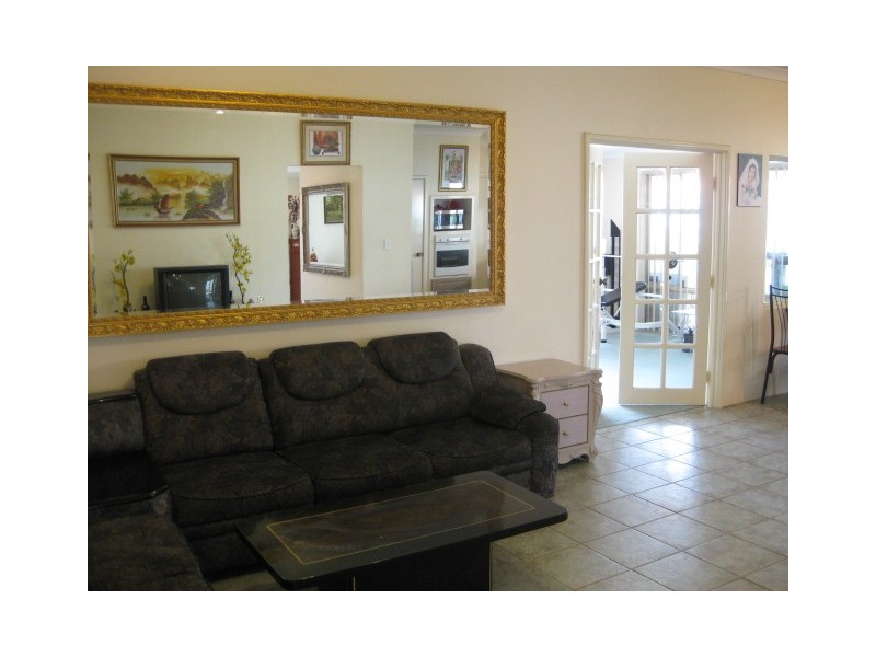 6 Manitoba Court, Joondalup WA 6027