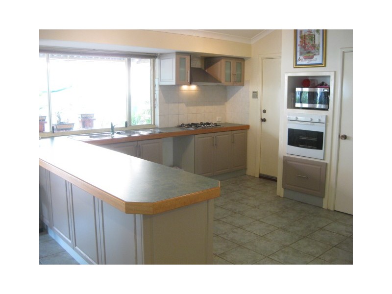 6 Manitoba Court, Joondalup WA 6027