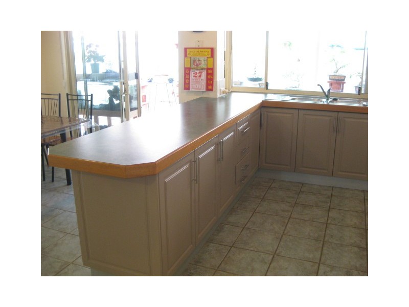 6 Manitoba Court, Joondalup WA 6027