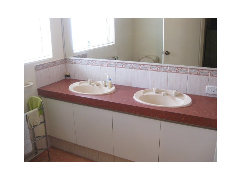 6 Manitoba Court, Joondalup WA 6027