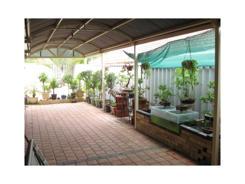 6 Manitoba Court, Joondalup WA 6027