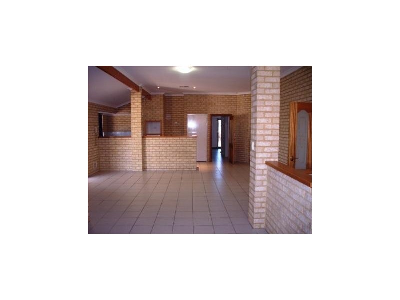 15 Malacca Way, Mindarie WA 6030