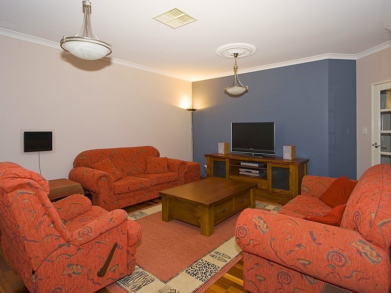 35 Meadowbrook Prom, Currambine WA 6028