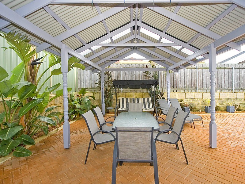 35 Meadowbrook Prom, Currambine WA 6028