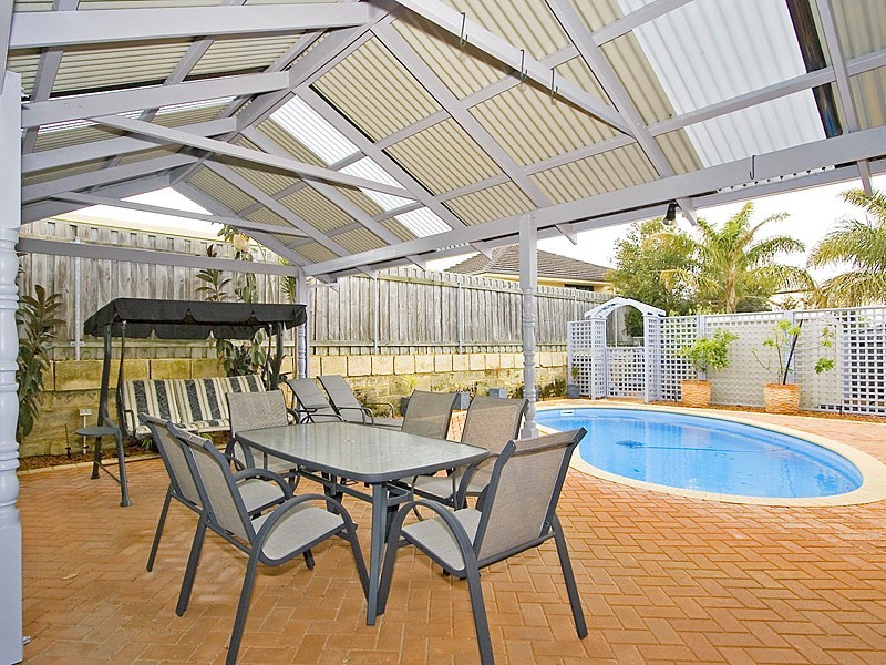 35 Meadowbrook Prom, Currambine WA 6028