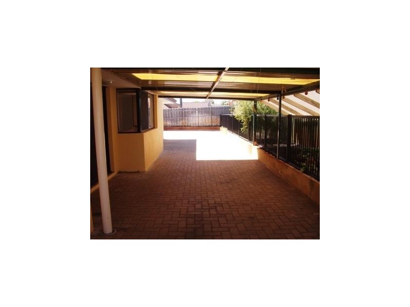 2 Wayfarer Road, Heathridge WA 6027