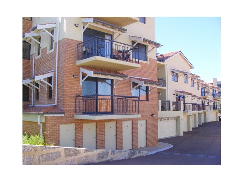 11/14 Itea Place, Mindarie WA 6030