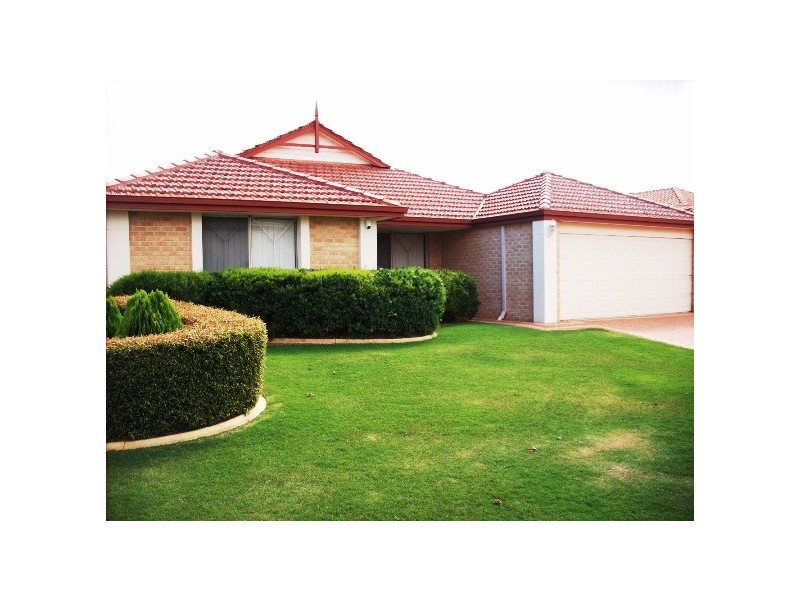 28 Regina Loop, Currambine WA 6028