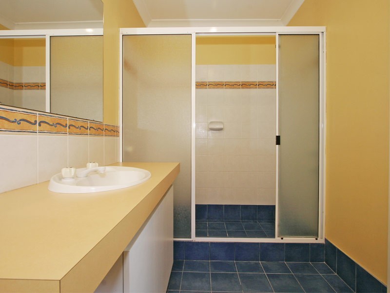 12 Kerlin Way, Carramar WA 6031