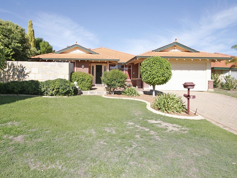 8 Tarbolton Gardens, Kinross WA 6028