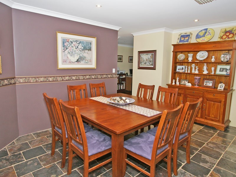 8 Tarbolton Gardens, Kinross WA 6028