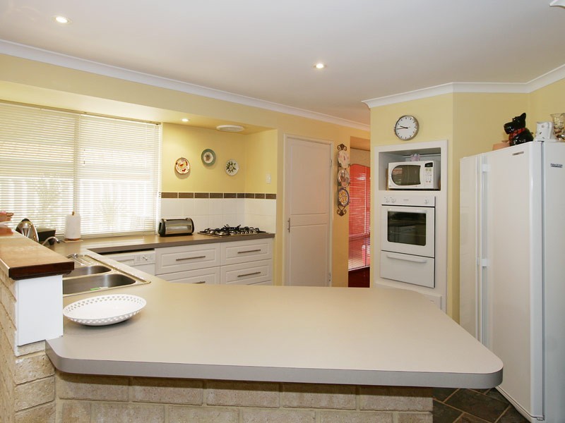 8 Tarbolton Gardens, Kinross WA 6028