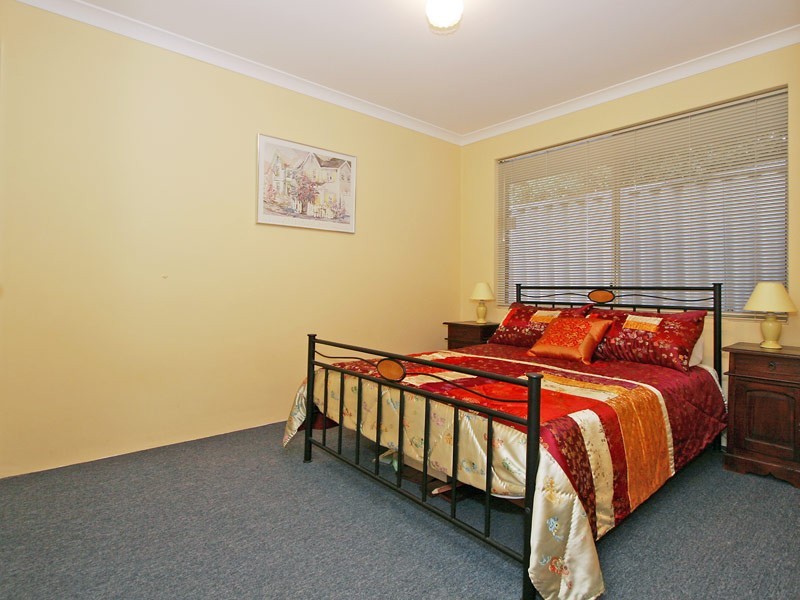 8 Tarbolton Gardens, Kinross WA 6028