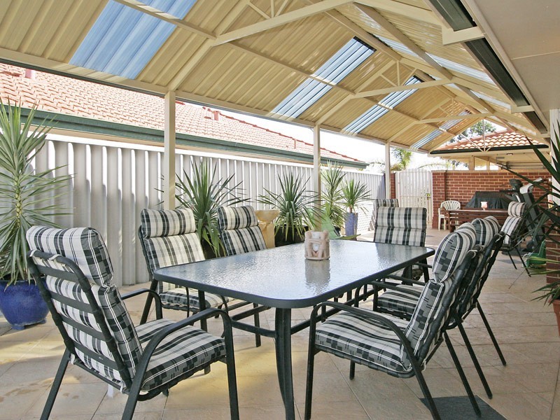 8 Tarbolton Gardens, Kinross WA 6028