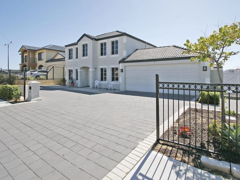 83 Ocean Keys Blvd, Clarkson WA 6030