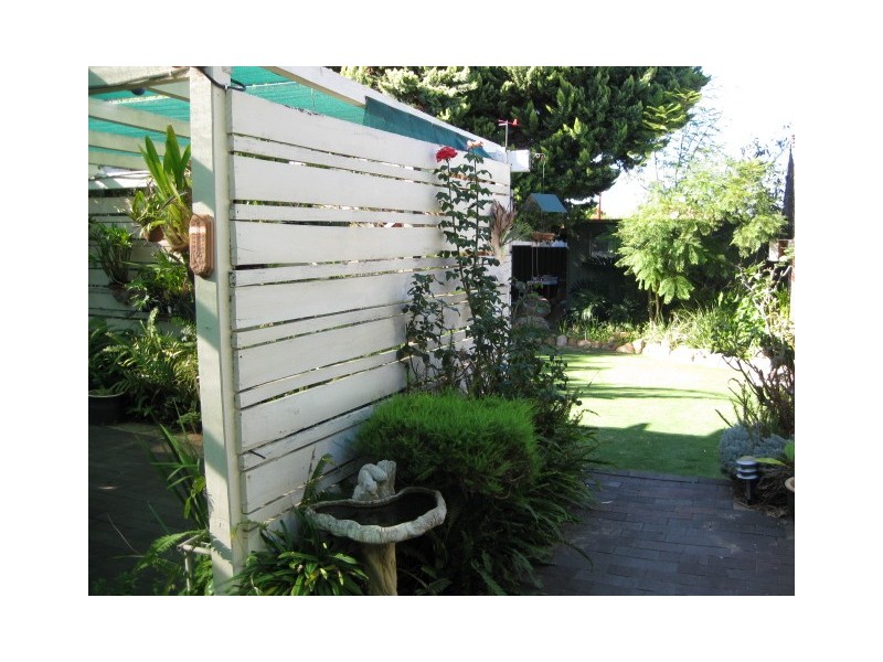 12 Bullara Rd, Craigie WA 6025