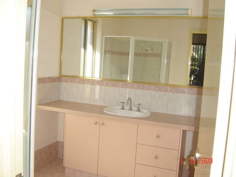 25 Eastleigh Loop, Currambine WA 6028