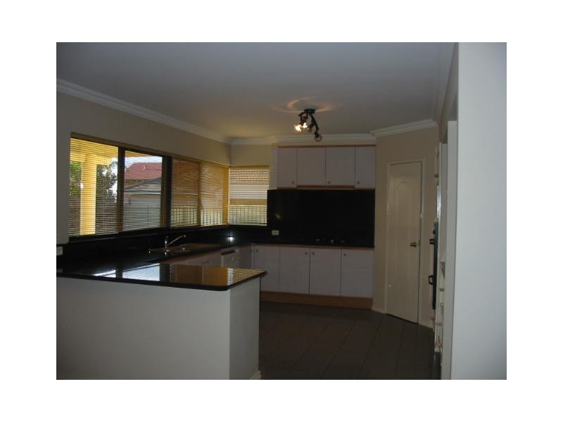1 Gullane Court, Currambine WA 6028
