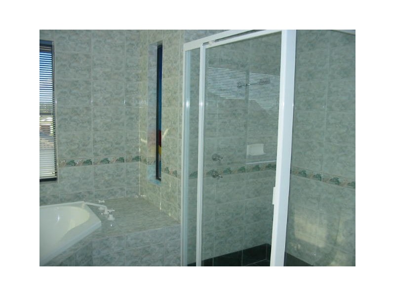 1 Gullane Court, Currambine WA 6028