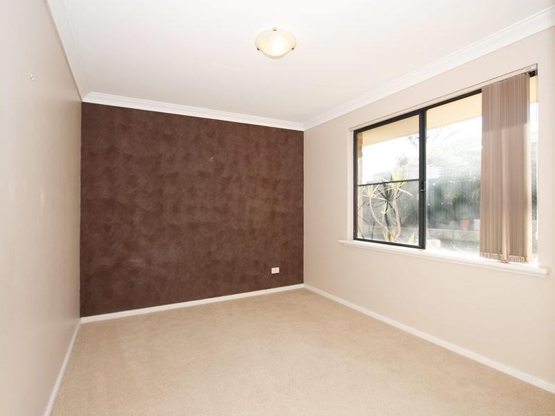 Lot 446, 4 Camelot Grove, Carramar WA 6031