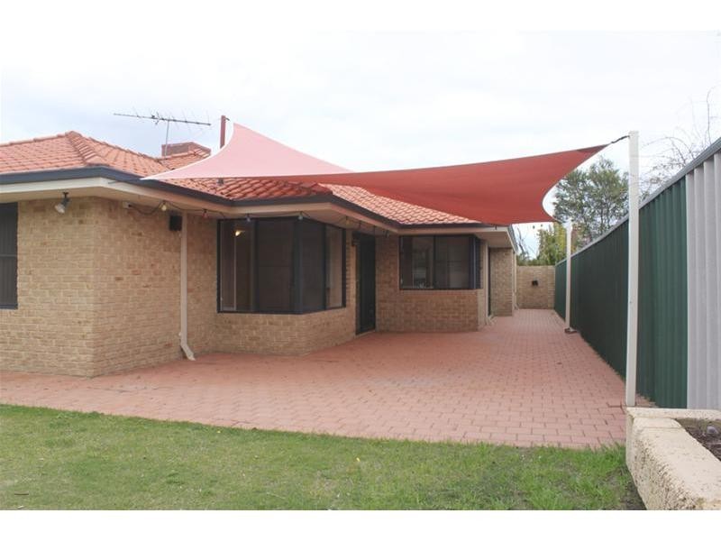 Lot 446, 4 Camelot Grove, Carramar WA 6031