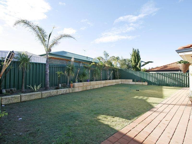 Lot 446, 4 Camelot Grove, Carramar WA 6031