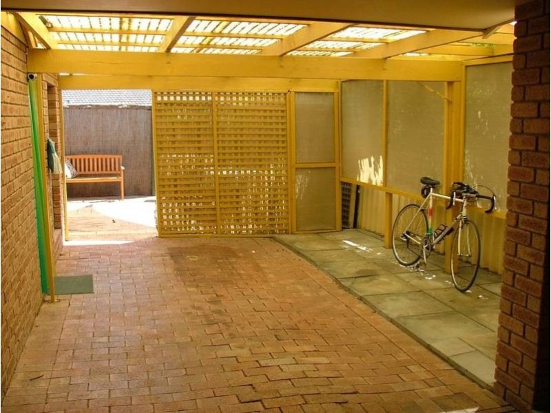 15 b Monkhouse Way, Hillarys WA 6025