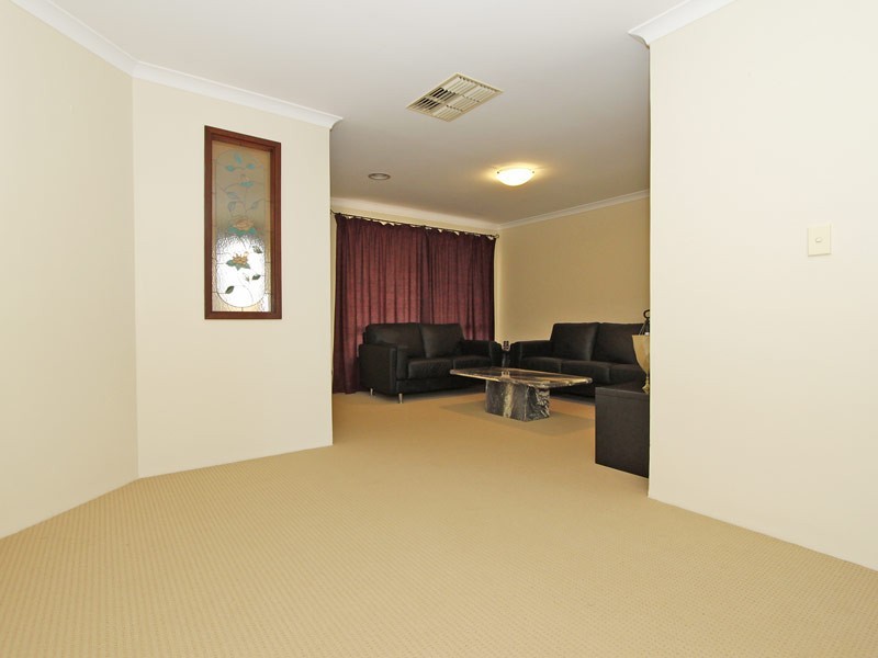 91 Stonehaven Parade, Kinross WA 6028