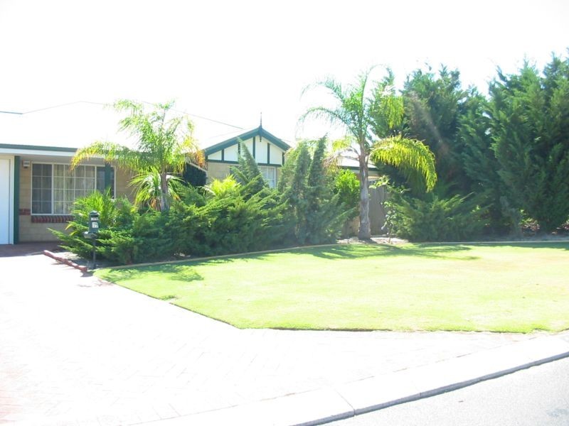 19 Glenfine way, Carramar WA 6031