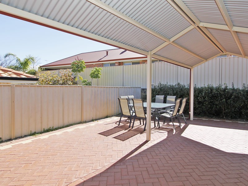 4 Swiftsure Place, Currambine WA 6028