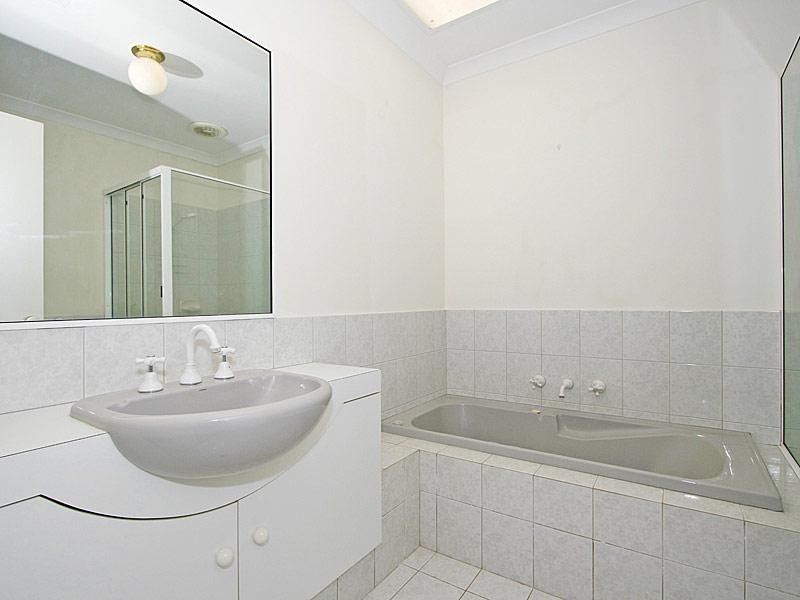 Lot 4, 4/5 Spyglass Grove, Connolly WA 6027