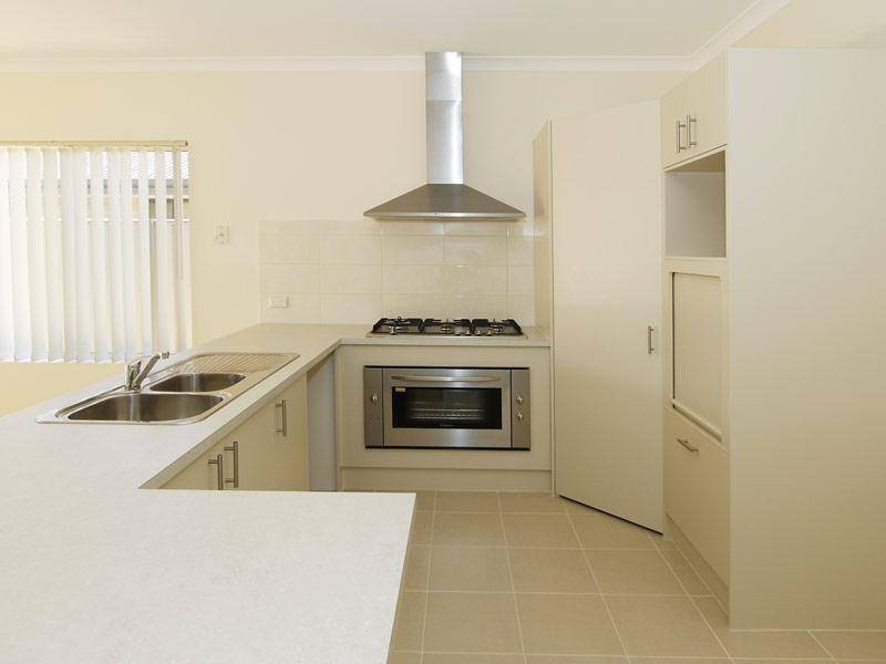 4 Nannup Bend, Baldivis WA 6171