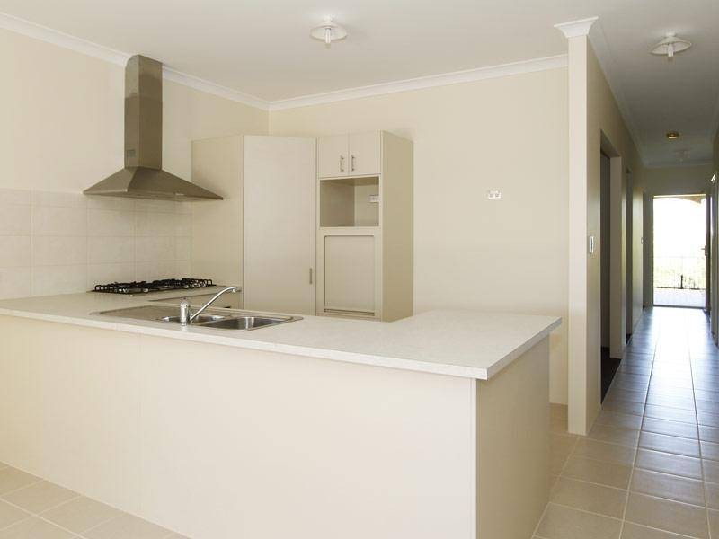 4 Nannup Bend, Baldivis WA 6171