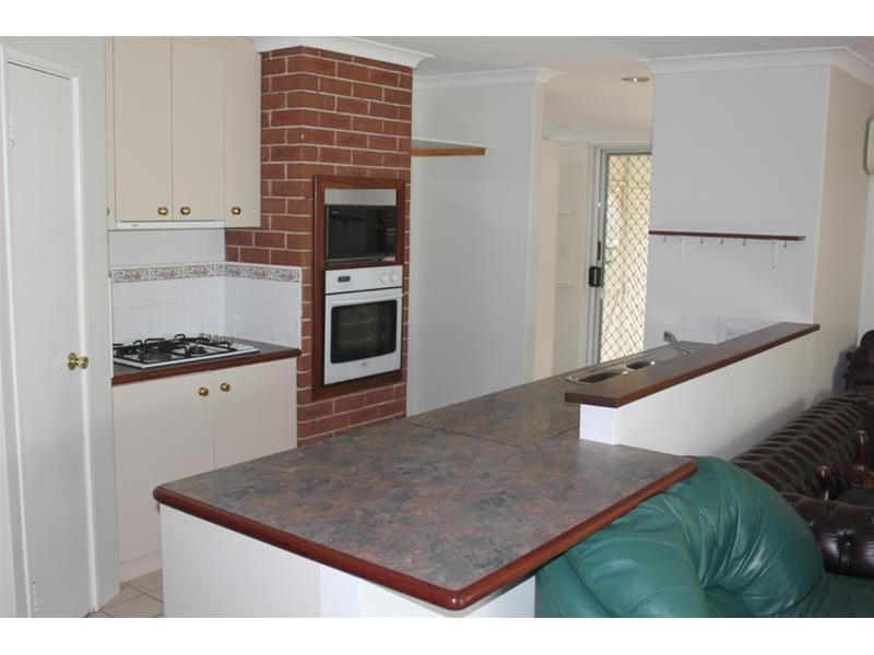 38 Quinault Loop, Joondalup WA 6027
