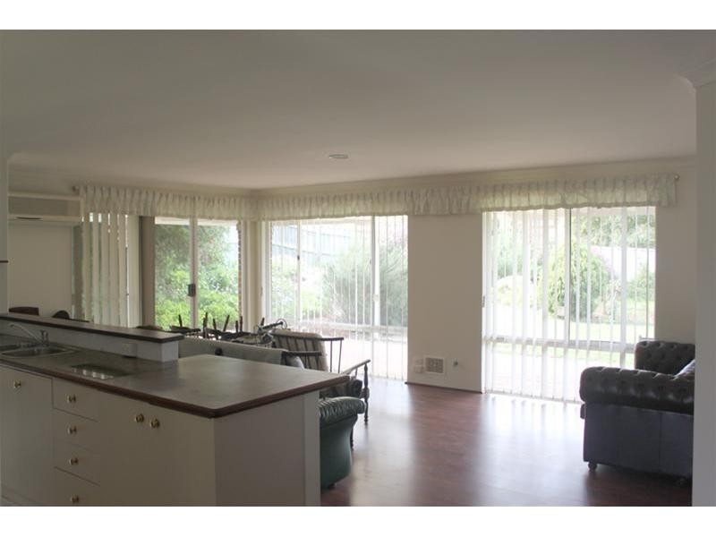 38 Quinault Loop, Joondalup WA 6027