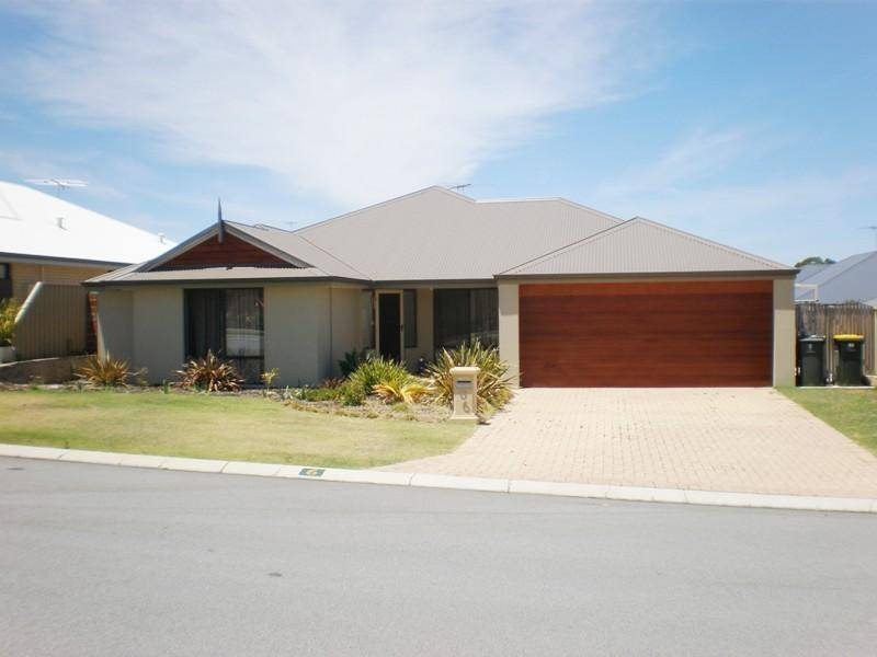 6 Champaigne Drive, Tapping WA 6065