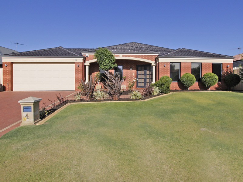 4 Soho Lane, Currambine WA 6028