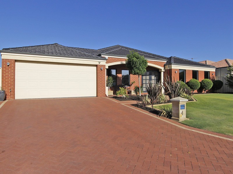 4 Soho Lane, Currambine WA 6028