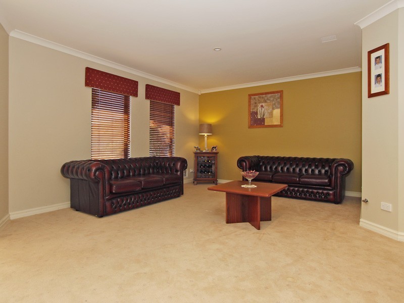 4 Soho Lane, Currambine WA 6028